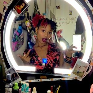 Meet your Posher, Asia